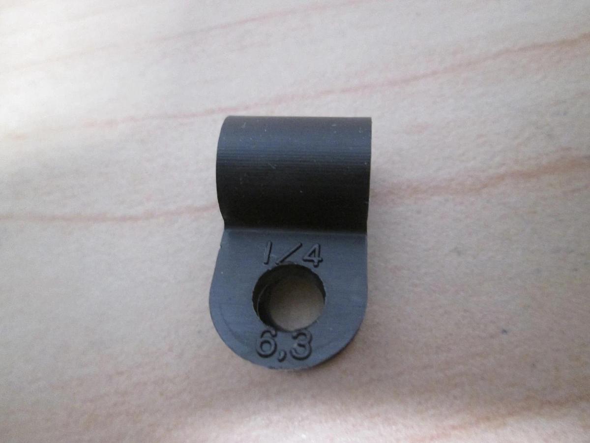 1/4" Clip, 216-007, New, Lot of 183