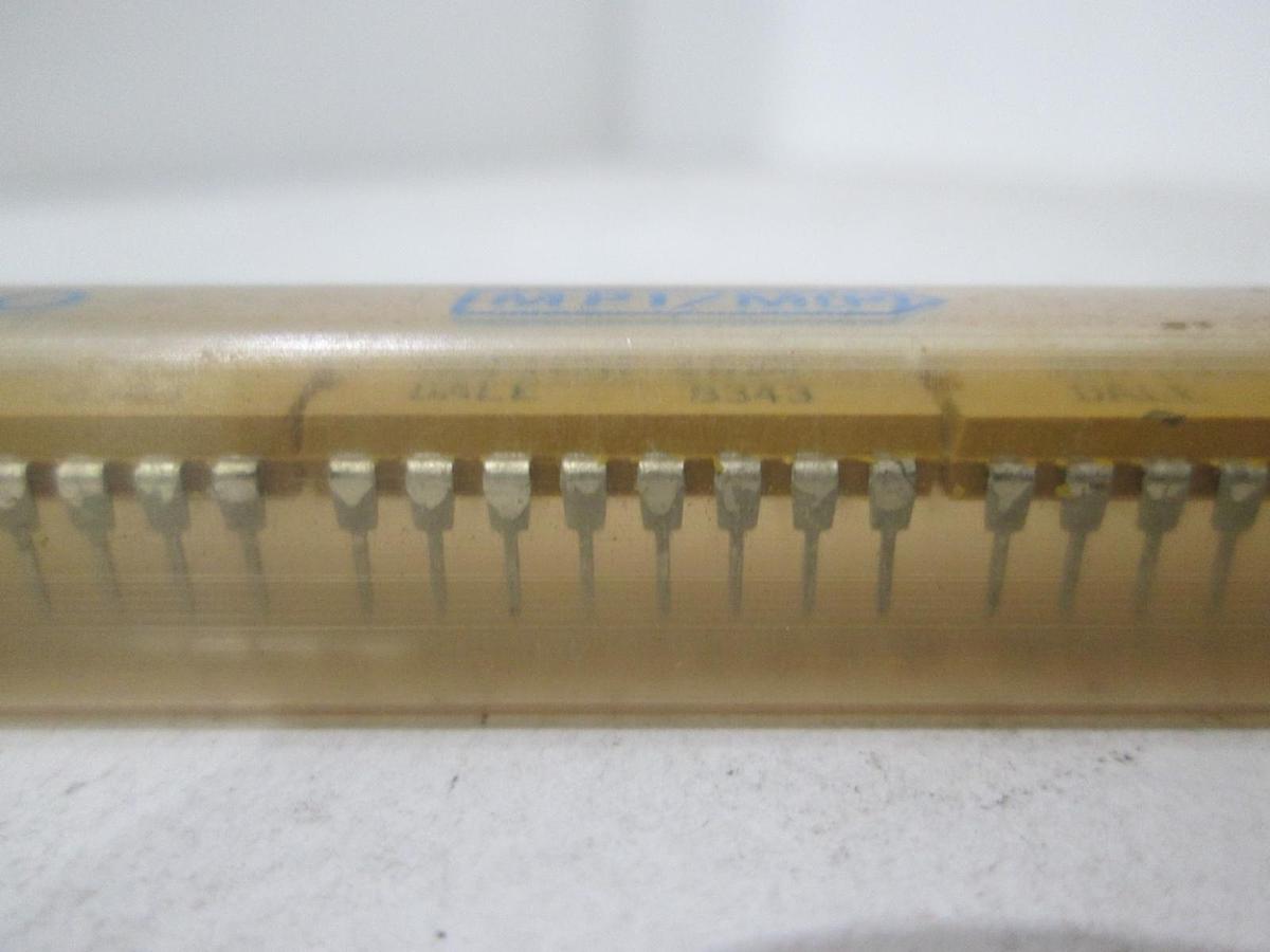 Used Dale, MDP1601-102G, Integrated Circuit, New, Lot of 26