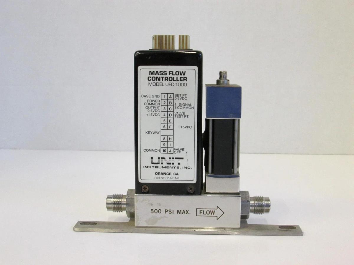 Used Unit UFC-1000, MFC, Mass Flow Controller, N2, 1 SLM, Used