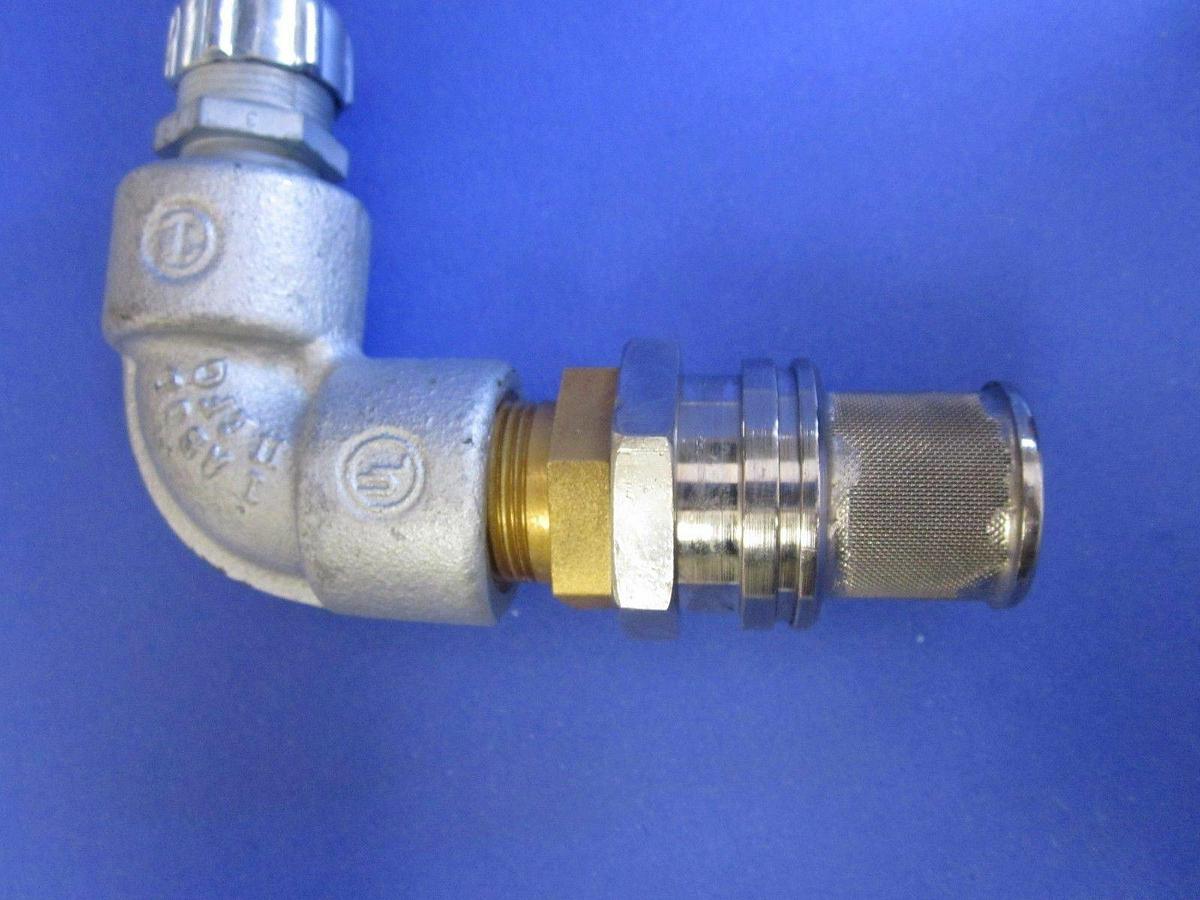 Used BACHARACH 51-7320 CE130 Transmitter, Killark Explosion Proof Box HFC HKB