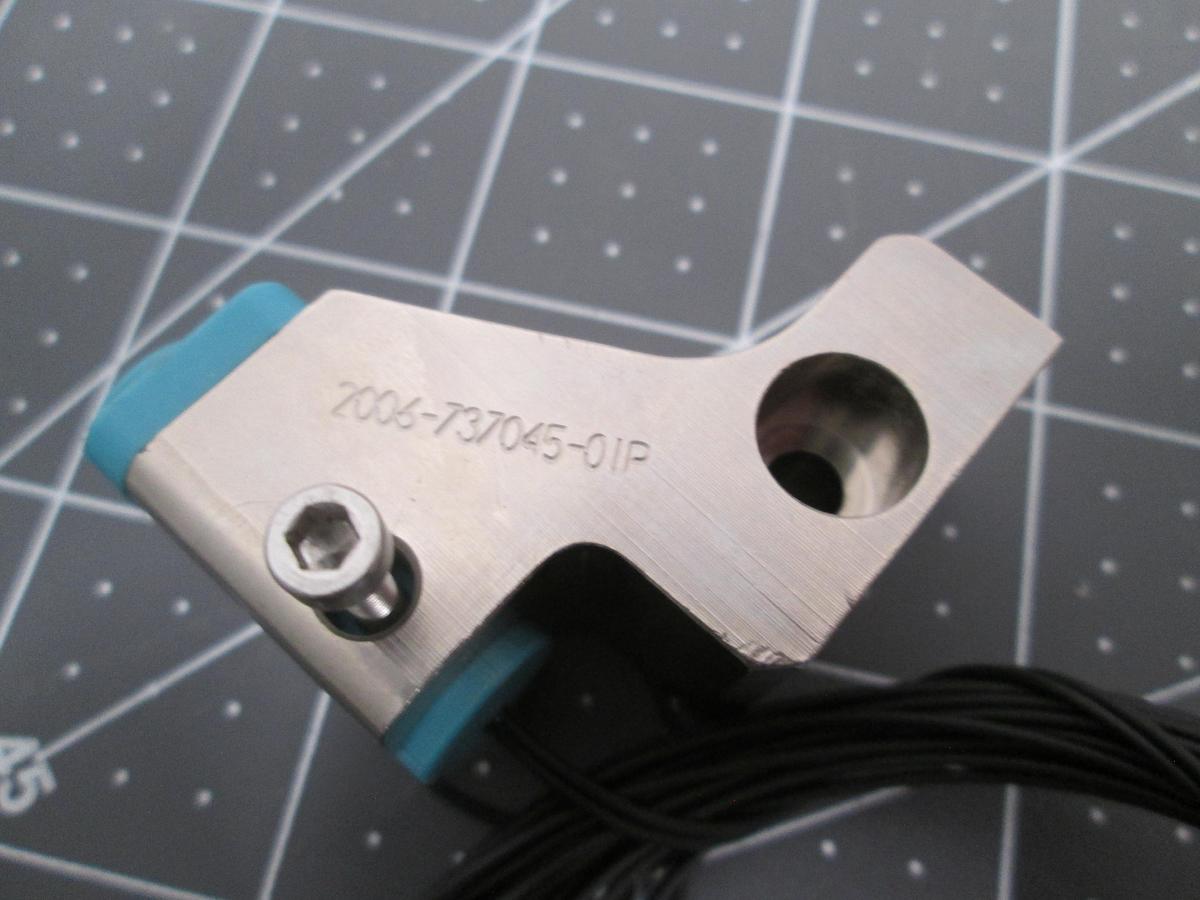Used Keyence FU-31 Reflective Fiber Optic Sensor Cable Unit 2006-737045-01P Mount