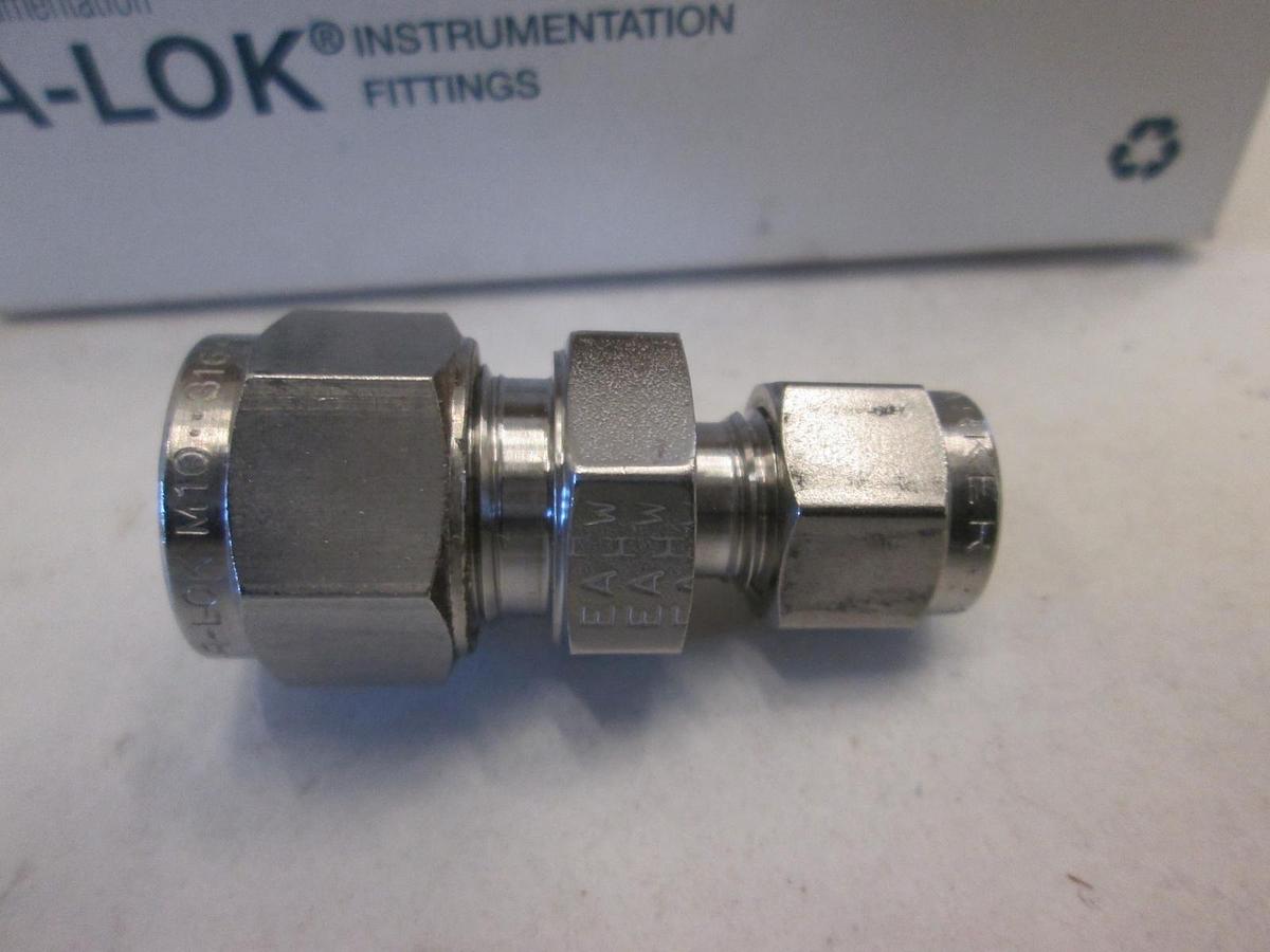Used Parker, M10CU4-316, Union Coupling, Box of 4, New