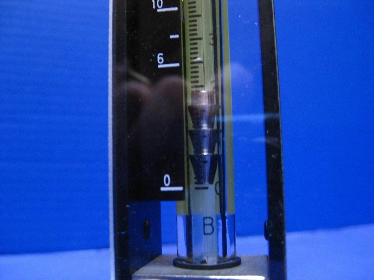 Used Tokyo Keiso F99-241261 Purge Meter, 0-60 Sl/Min N2 with Valve