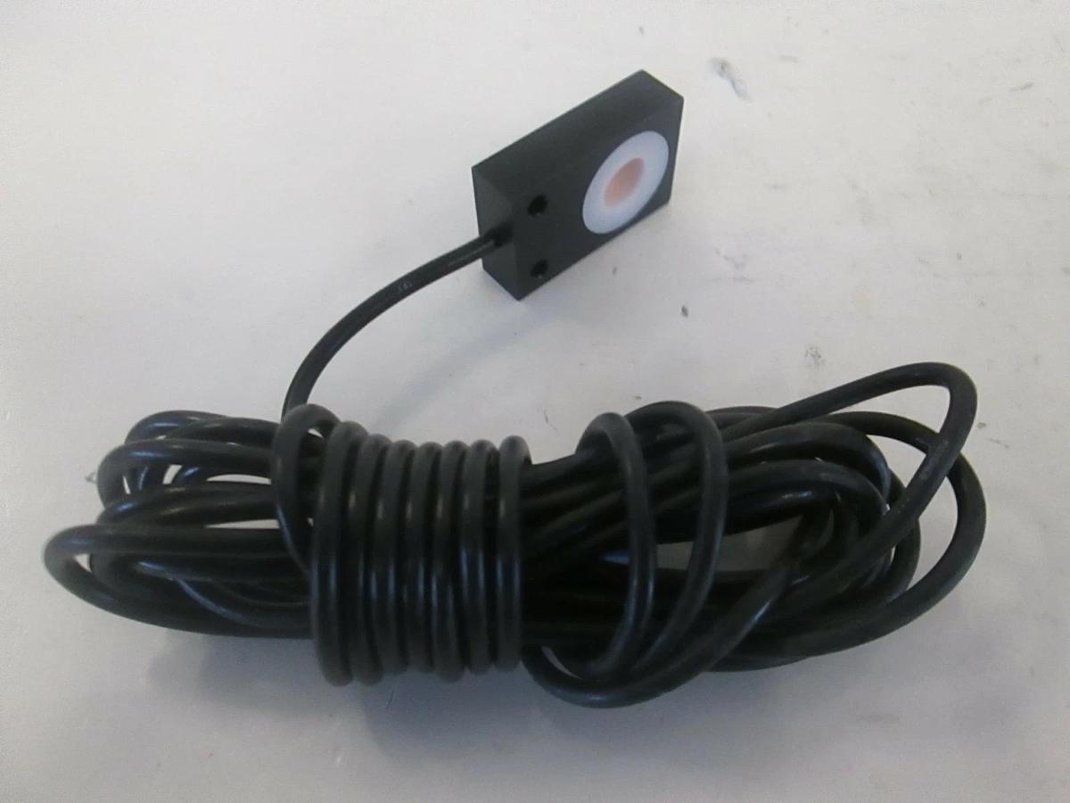 Used Keyence, Proximity Sensor, TH-310, Used