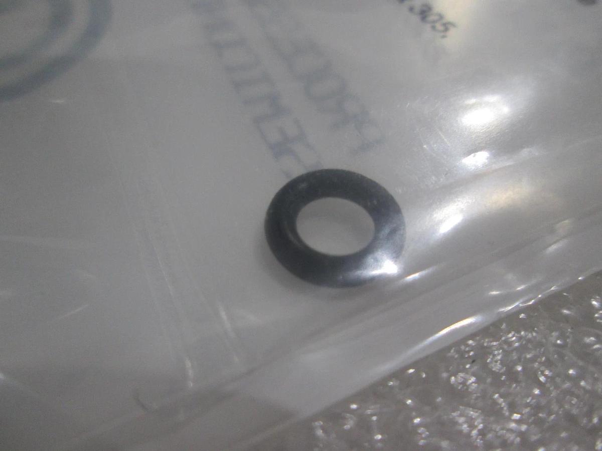 Chemraz, AS-568A-008, O-Ring, 202-393, New, Lot of 28