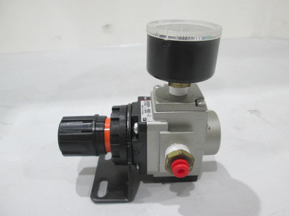 Used SMC, AR20K-N02-Z, Regulator Assy w/ Gauge, Used