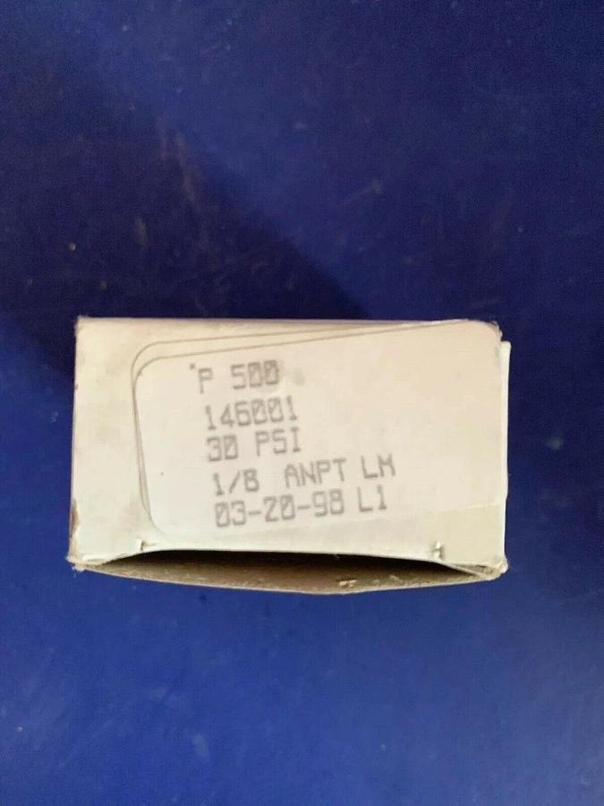 Ametek 146001 Gauge, 1/8" NPT, 0-30 psi, Lot of 5 New