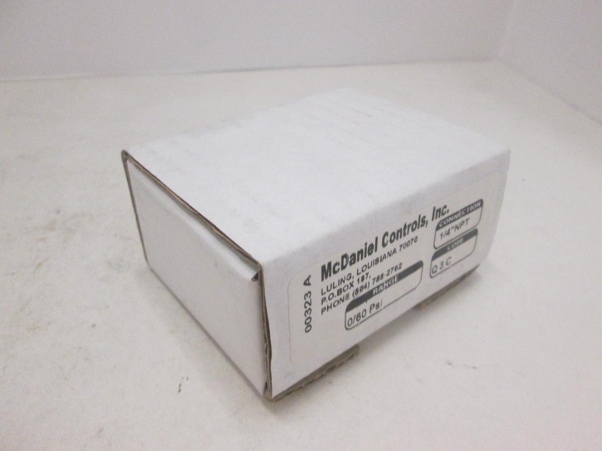 McDaniels, 233-177151, GAUGE, 0-60 PSI, 1/4 NPTM, SST, New