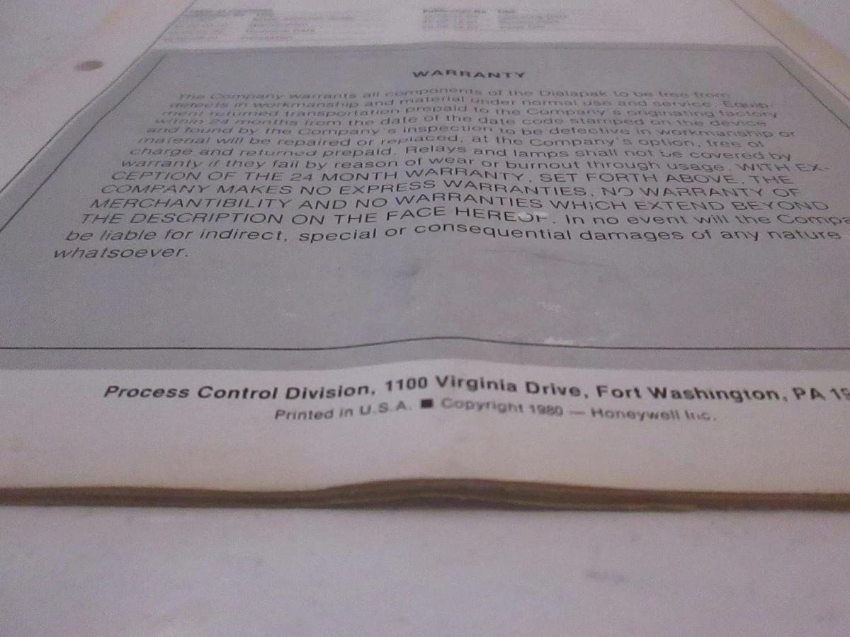 Used Process Control Division Dialapak Controllers Product Manual, Used