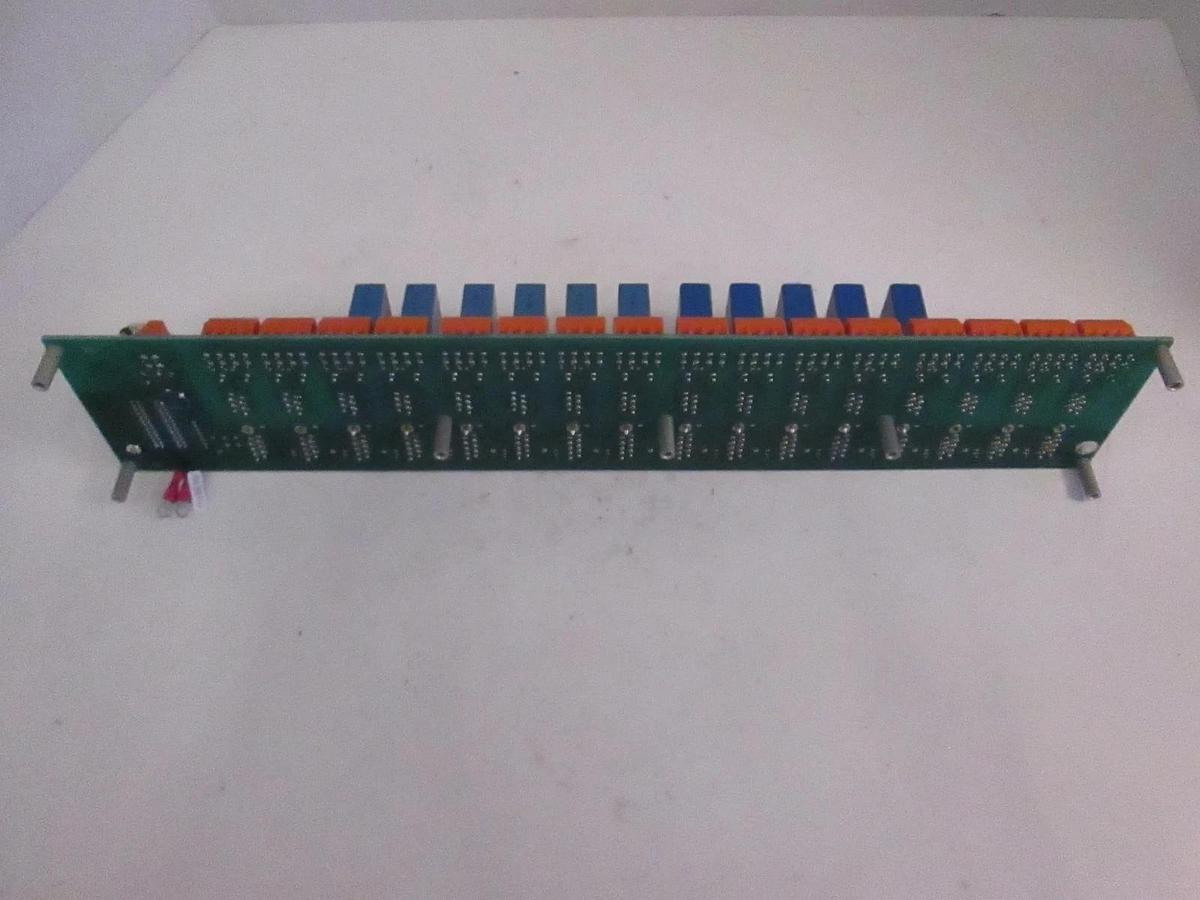 Used SPT Micro AVP8000 169590-001, 16 Channel Backplane w/11 Type R Isolated T/C 5B37