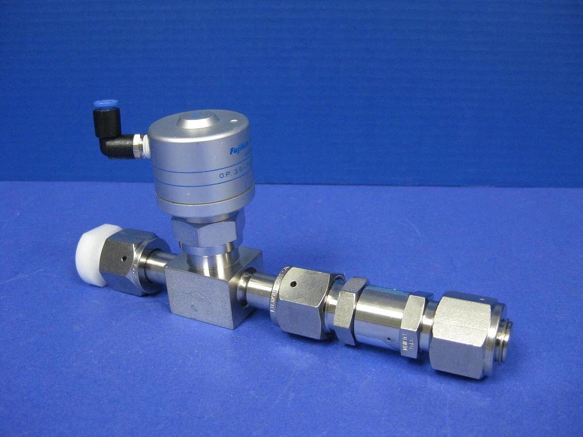 Used Fujikin NO Valve with Line Check Valve, 1/2" VCR, Used