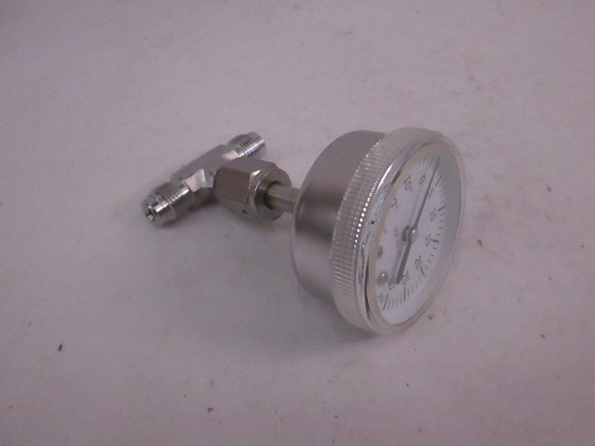 Used Span Pressure Gauge 30-0-30 psi, Bottom Tee Mount, 1/4" MVCR, Used