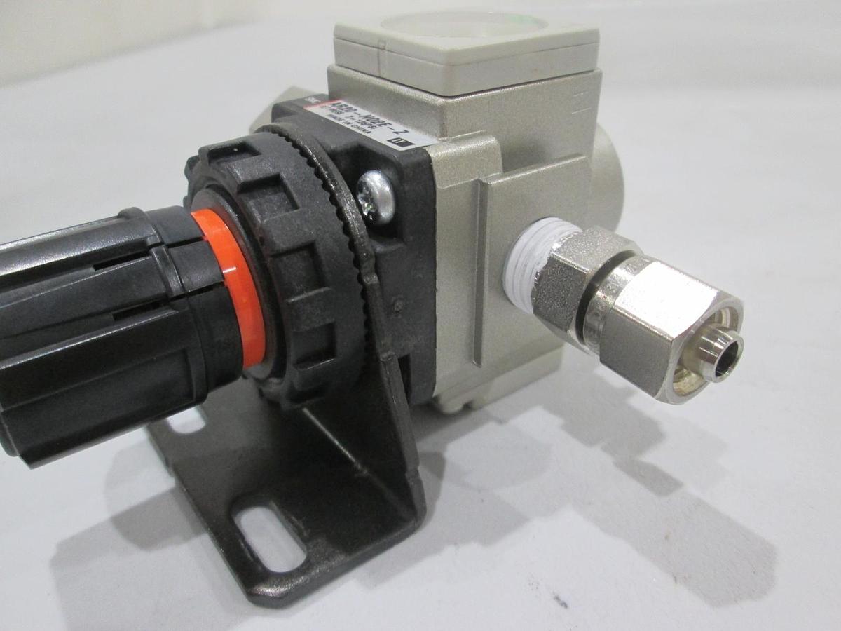 Used SMC, AR20-N02E-Z, Regulator Assy w/ Gauge, Used
