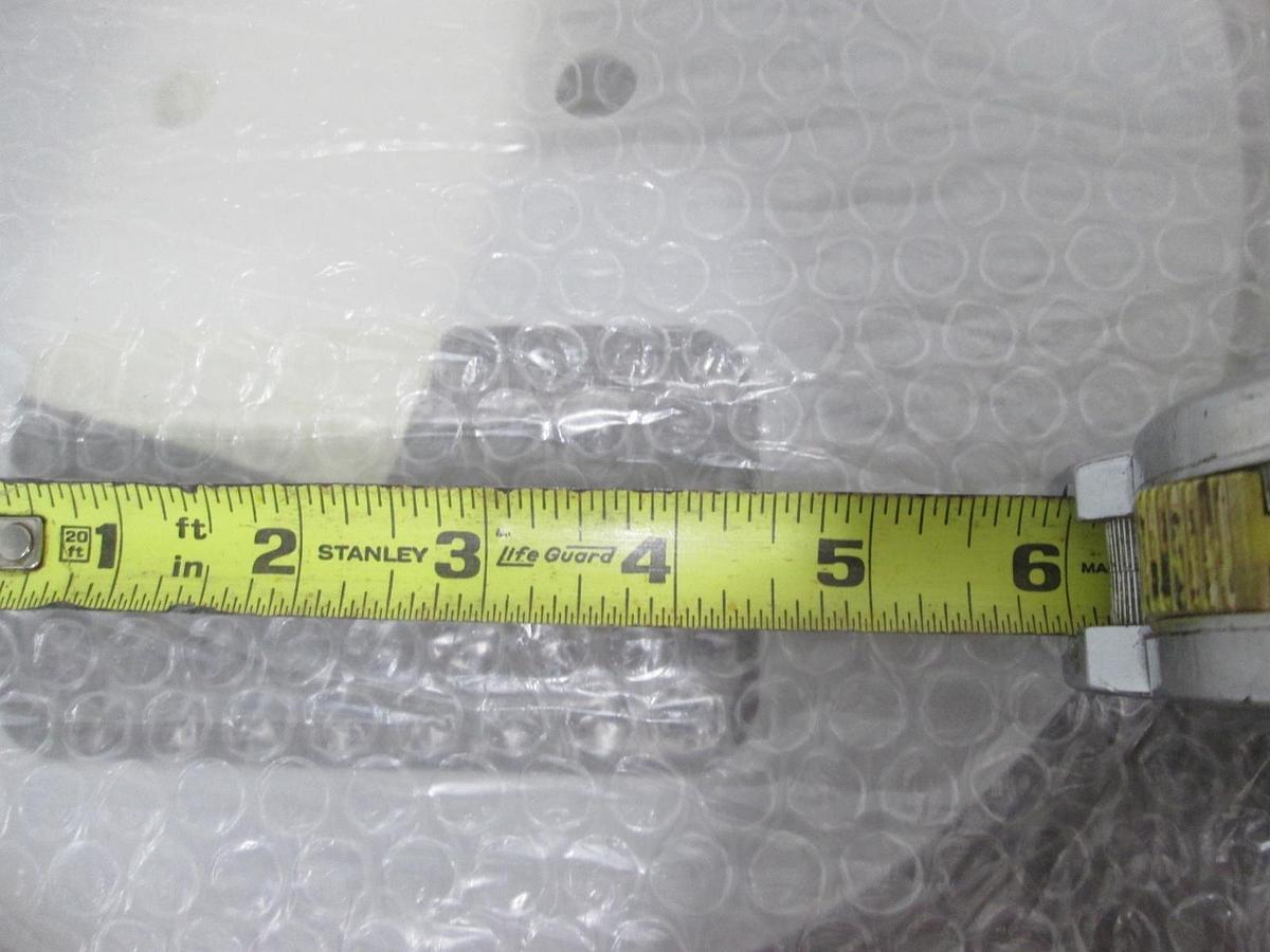 Used Heraeus, 58981, 8CRD-249-19-01, Quartz Backing Plate, New