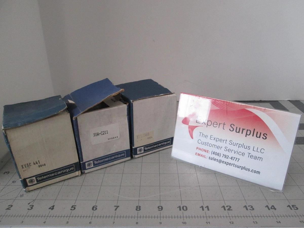 Telemecanique Red (XVAC 461) & Blue (XVAC 441) Flashing Light w/ Beacon Base