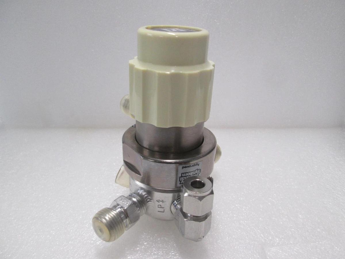 Semi Gas Systems, 6 Port Regulator, 3000 PSI, New