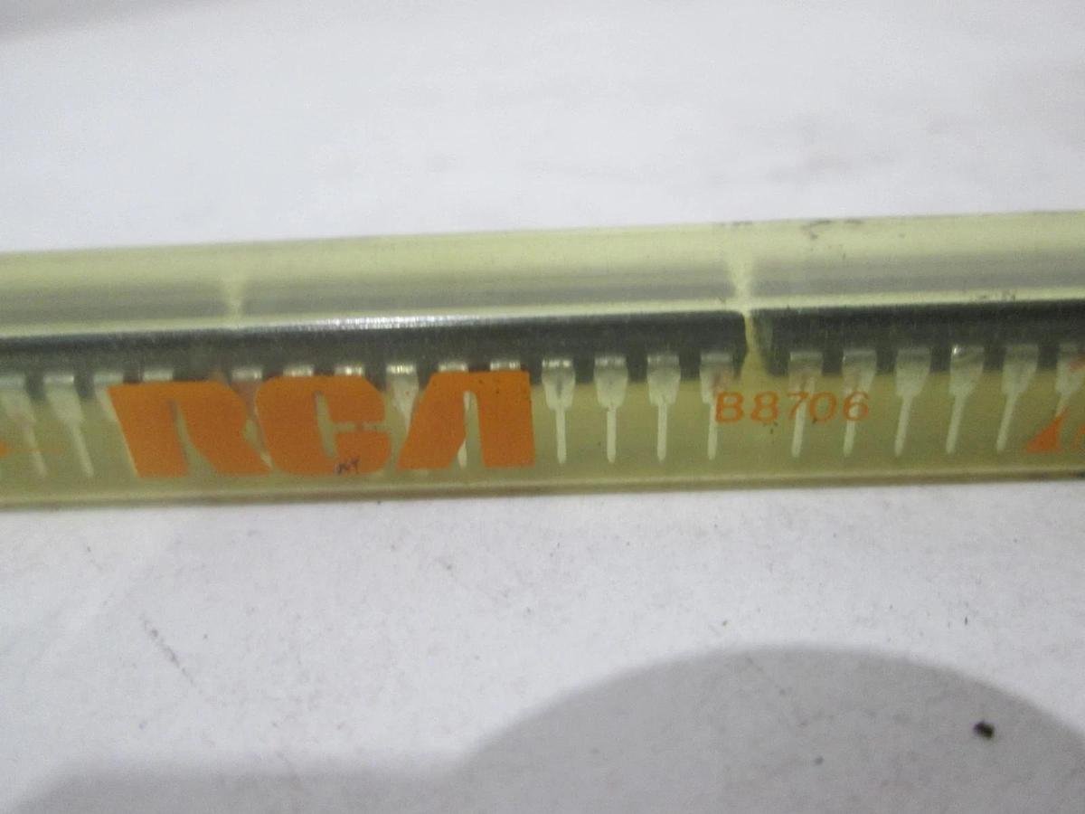 RCA, CD74HCT244E, Integrated Circuit, New, Lot of 18