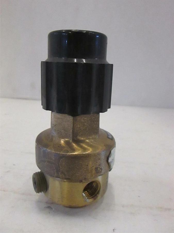 Used Veriflo Regulator, IR4B30GSD, 3000 Max Inlet PSI, Used