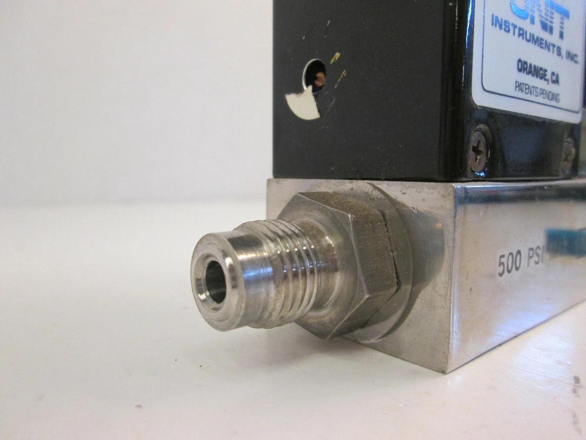Used Unit UFC-1020 Mass Flow Controller MFC, H2, 4 SLM