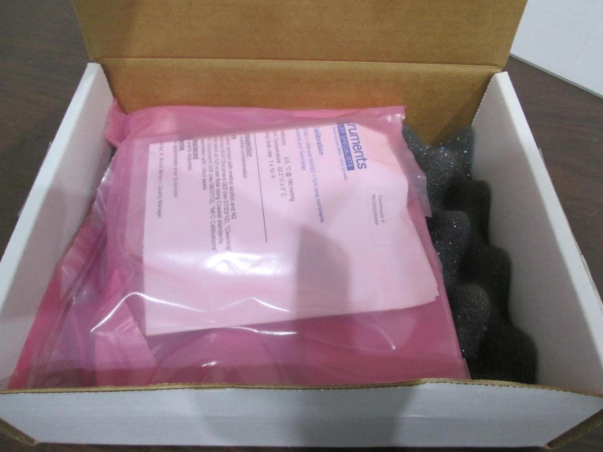 UNIT, UFC-1100A, O2, 10 SLM, Mass Flow Controller, New