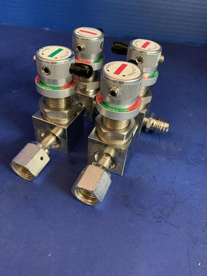Used APTech AP4625SM (4) Manual Diaphragm Valve Manifold Assy w/ 4 Valves, Used