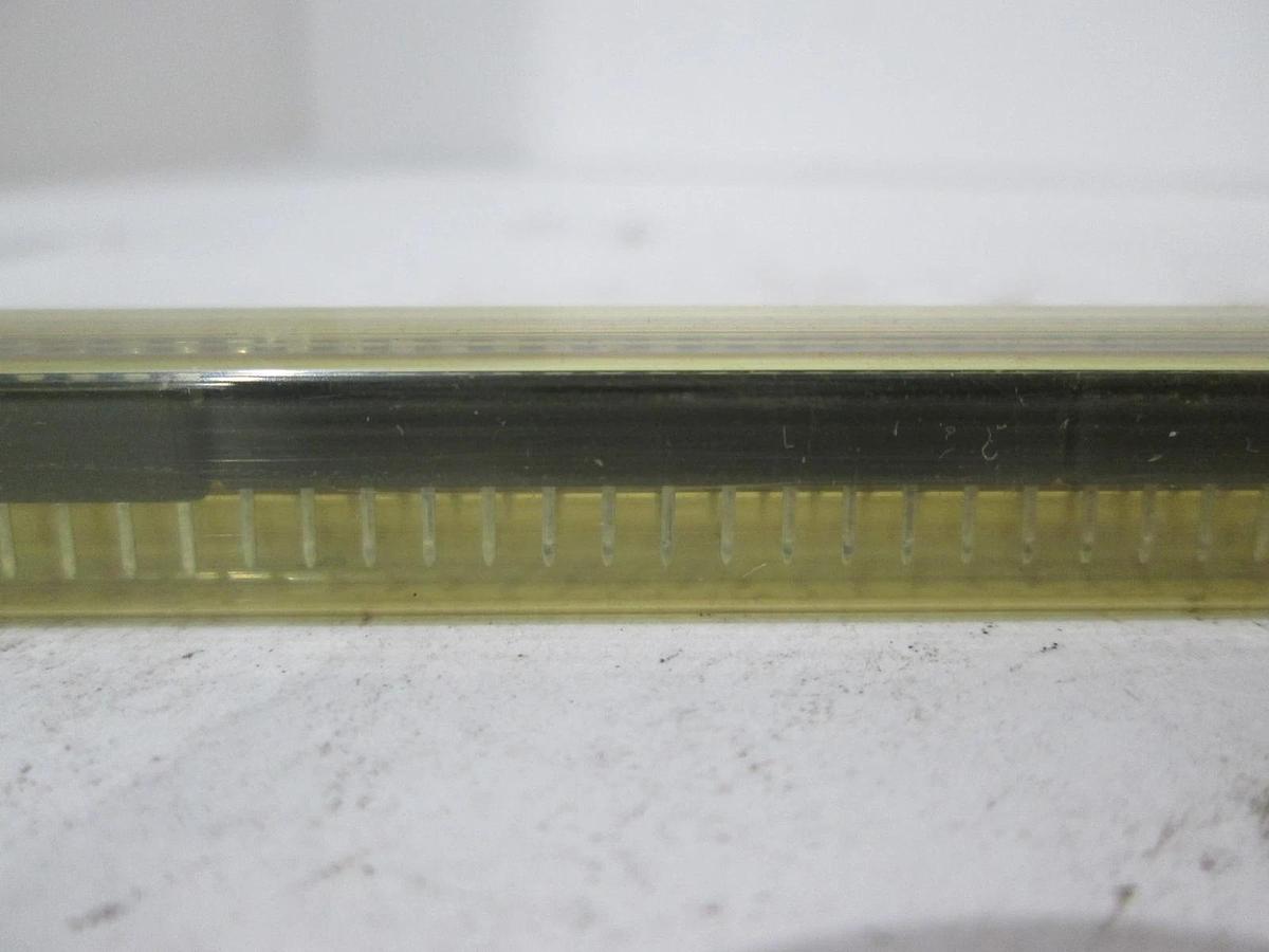 DF Sales Company, 28 POS. 300 DL OFRM IC SKT, New, Lot of 17