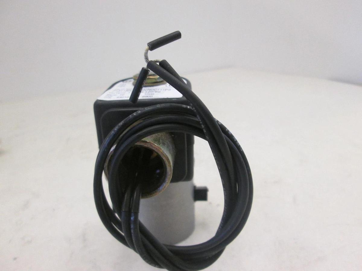 Used Skinner, Solenoid Valve, 7C111P3 31 1SHF7, 7/64 Orifice, 1000 PSI, 110V, Used