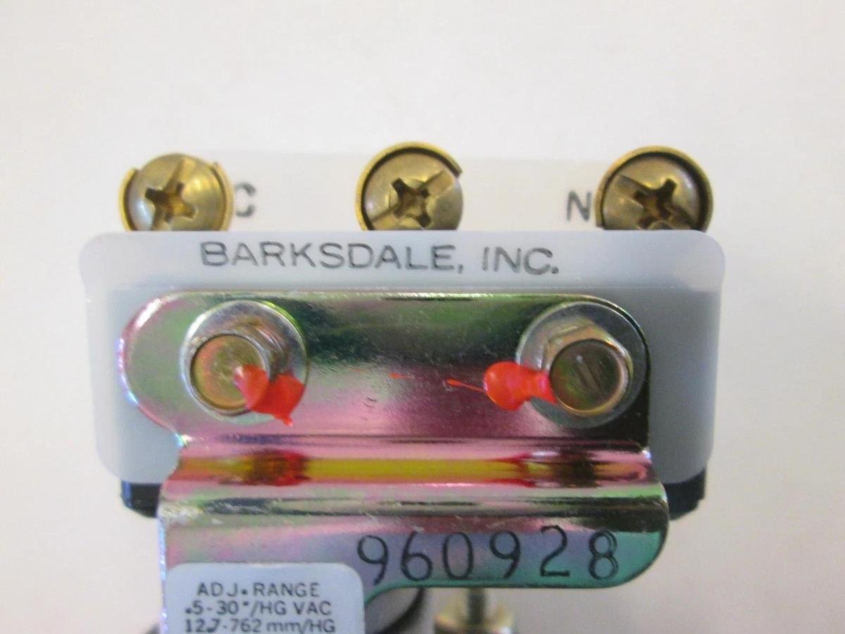 Used Barksdale, E1S-H15-Seal, Piston Pressure Switch, , Used