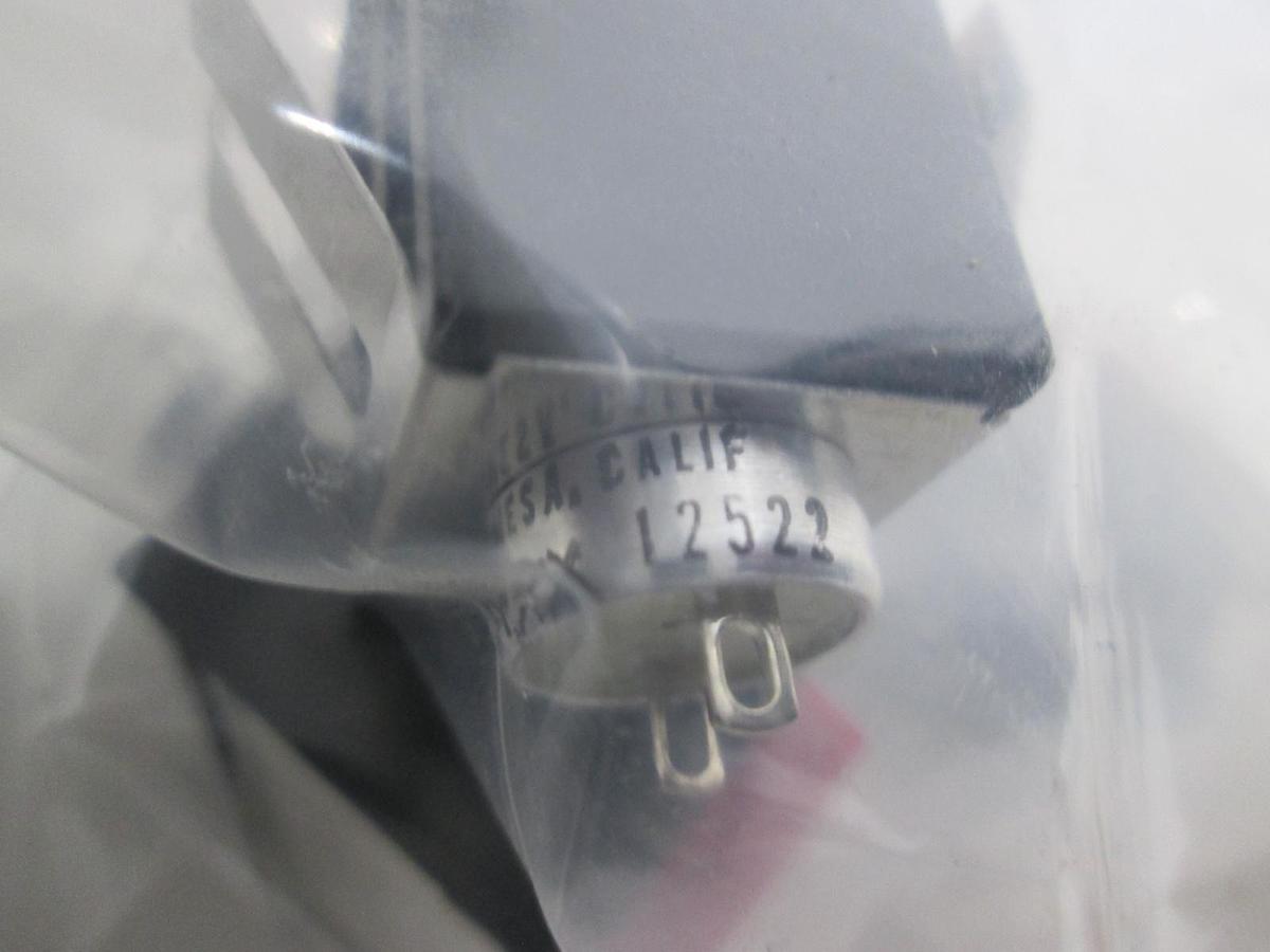 Used Red Button, Indicator Switch, 12522, New, Lot of 5