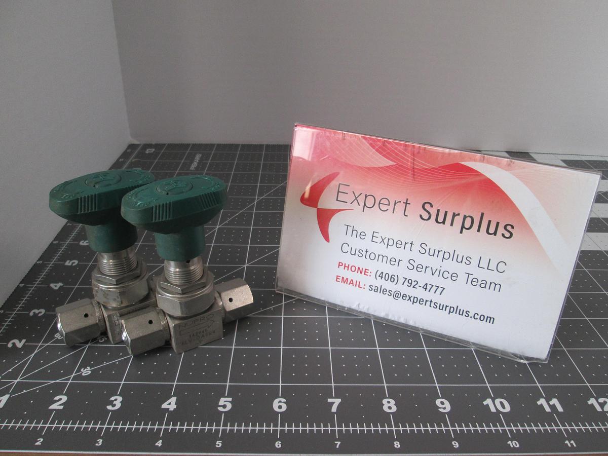 Used NUPRO, 6LV-DAFR4, 1/4 Turn Pneumatic Valve 1/4" FVCR Semiconductor lot of 2