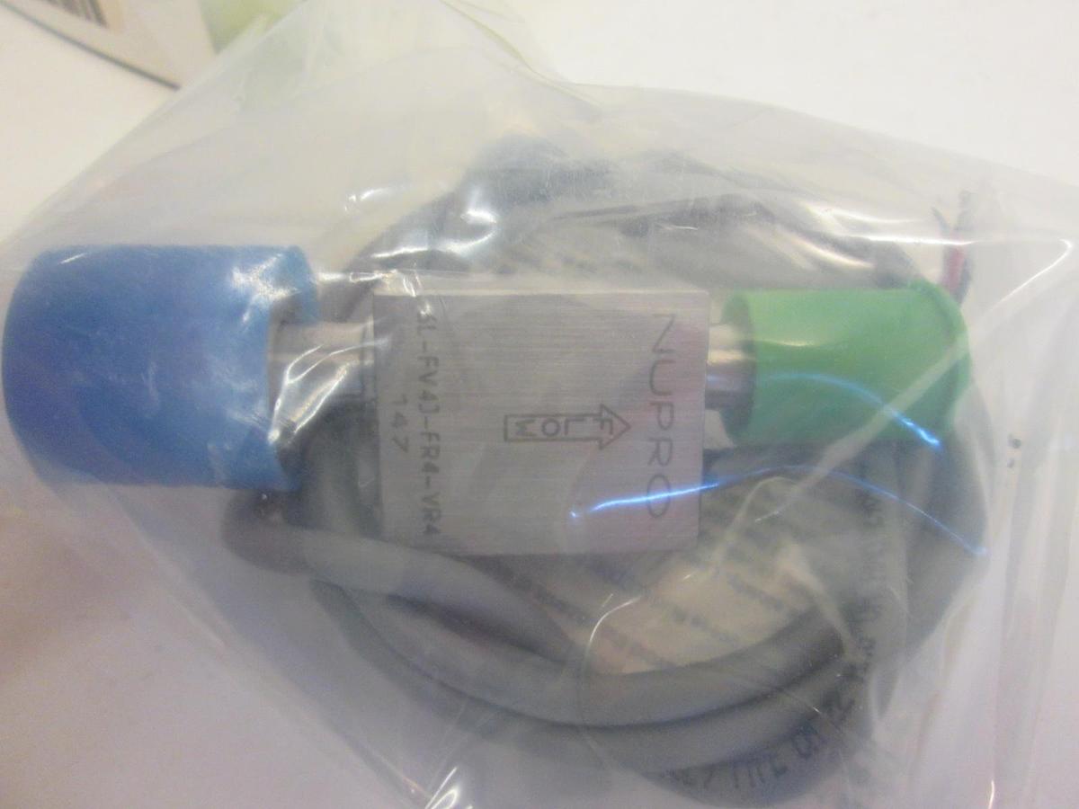NUPRO 6L-FV4J-FR4-VR4 Vertical Flow Sensor, 1/4" FVCR x 1/4" MVCR