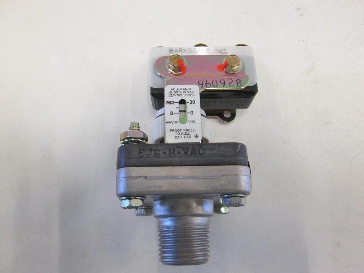 Used Barksdale, E1S-H15-Seal, Piston Pressure Switch, , Used