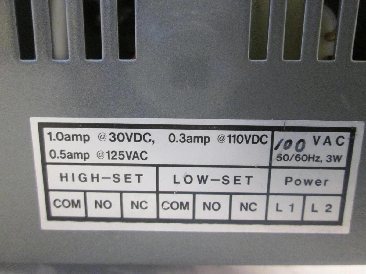 Used Dwyer, 3002MR-500, Photohelic Gauge 0-500mm, Diff Press, Used