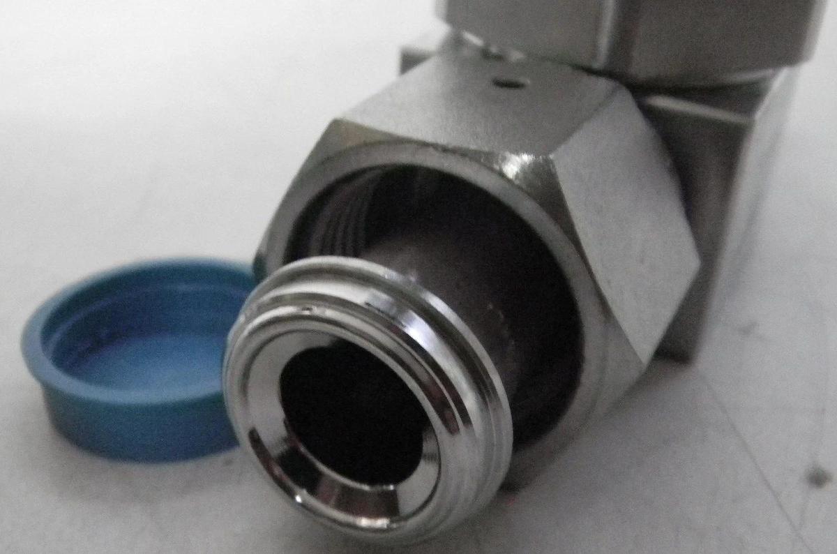 Used Swagelok 6LV-DFFR8MR8-P-GR Valve, 4 1/4" Face to Face 1/2" M/F VCR, Used