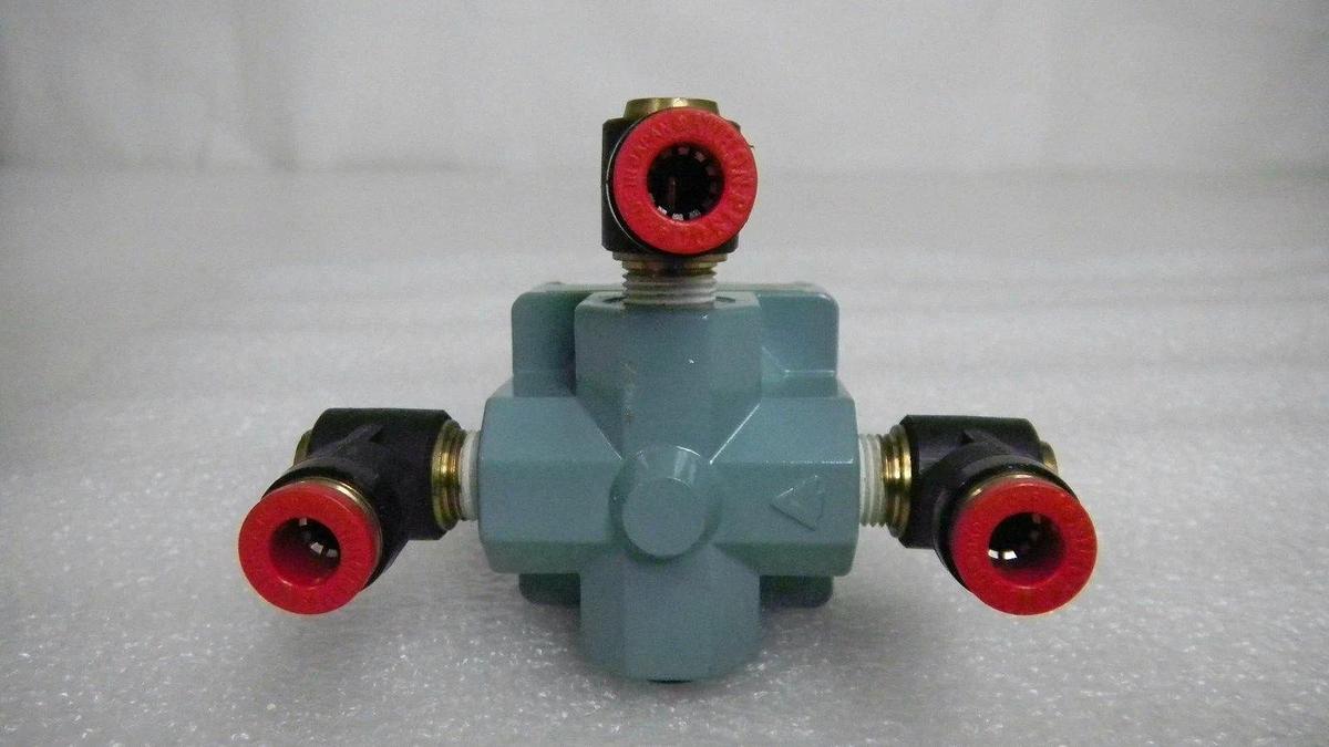 Used CKD Wilkerson Regulator B2019-1C-P, 4- 1/8" Ports, Used