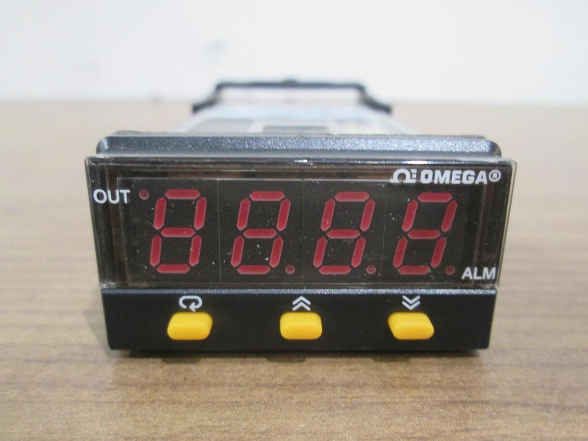 Used Omega CN491A-V1-R2-LV Temperature Controller, 1/32 DIN, 0-10V, Used