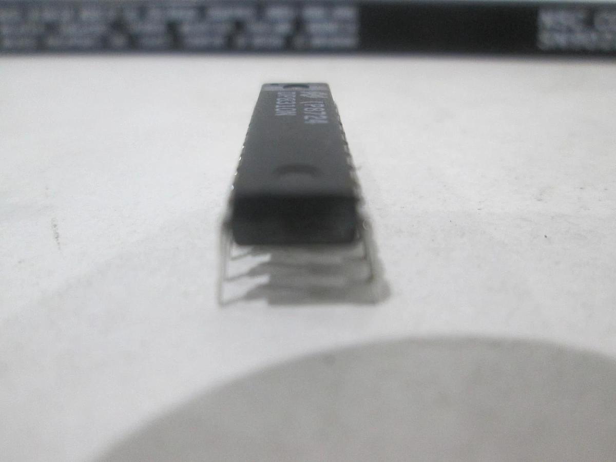 AMD, P8724 DP8310N, Integrated Circuit, New, Lot of 14