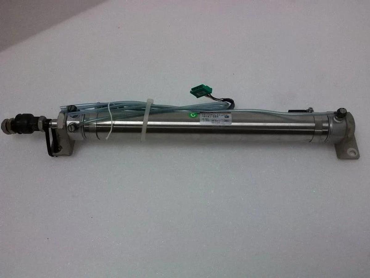Used TEL Tokyo Electron Horiz Transfer Cassette Lifter Cylinder SMC 10CDM2L32, Used