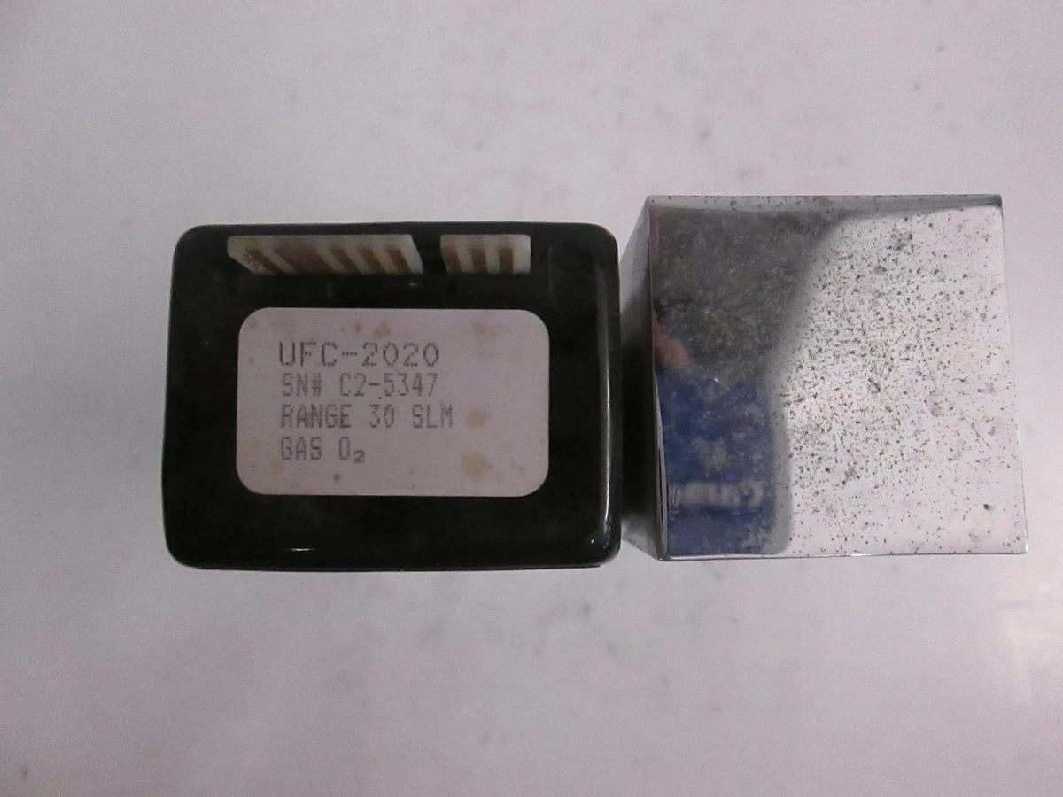 Used Unit UFC-2020 Mass Flow Controller, O2, 30 SLM, 1/4" and 1/2" MVCR, Used