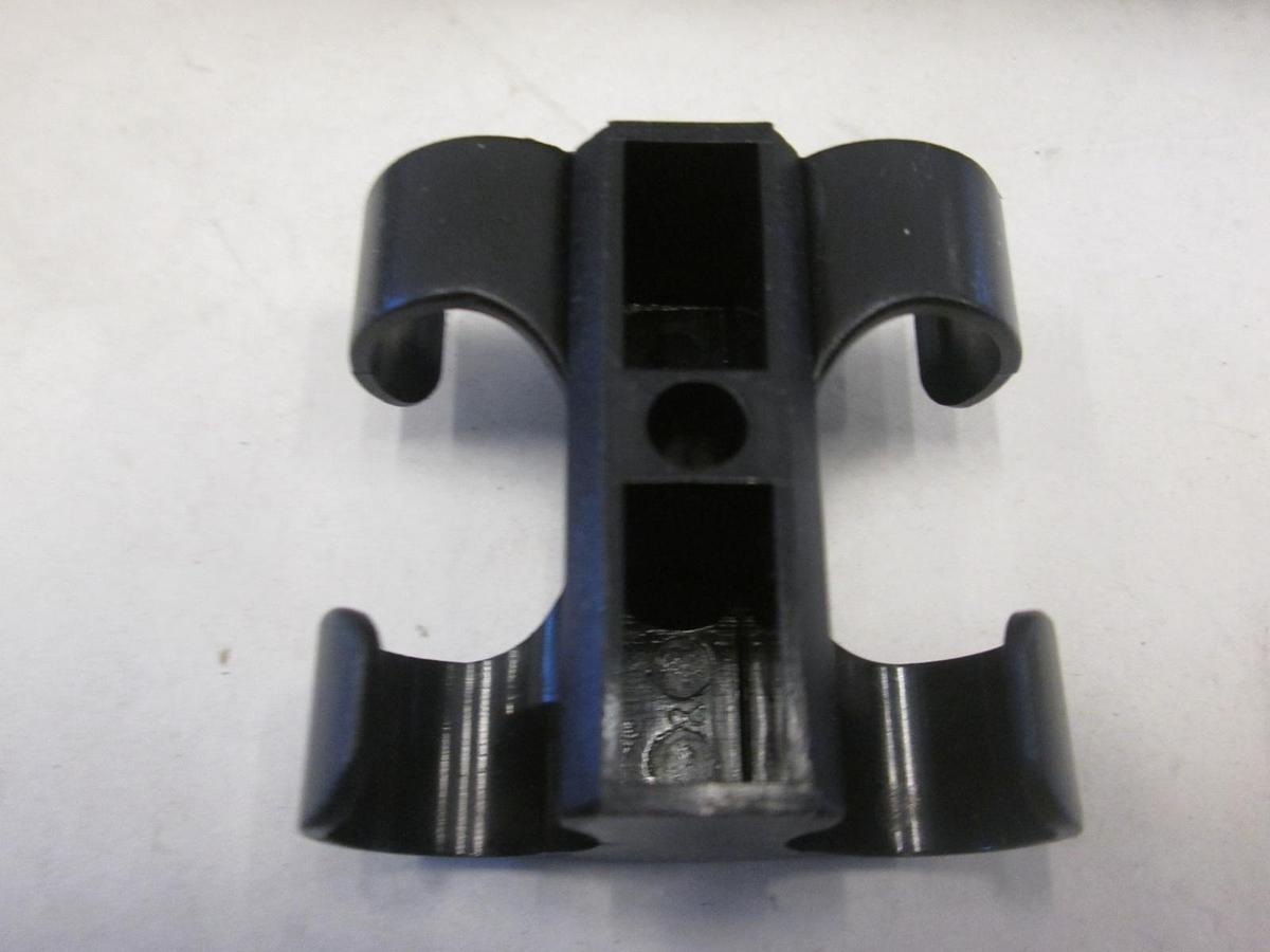 RYAN HERCO, 0960-015, TUBE HOLDER, 5/8" plastic T-Clip, New Lot of 117