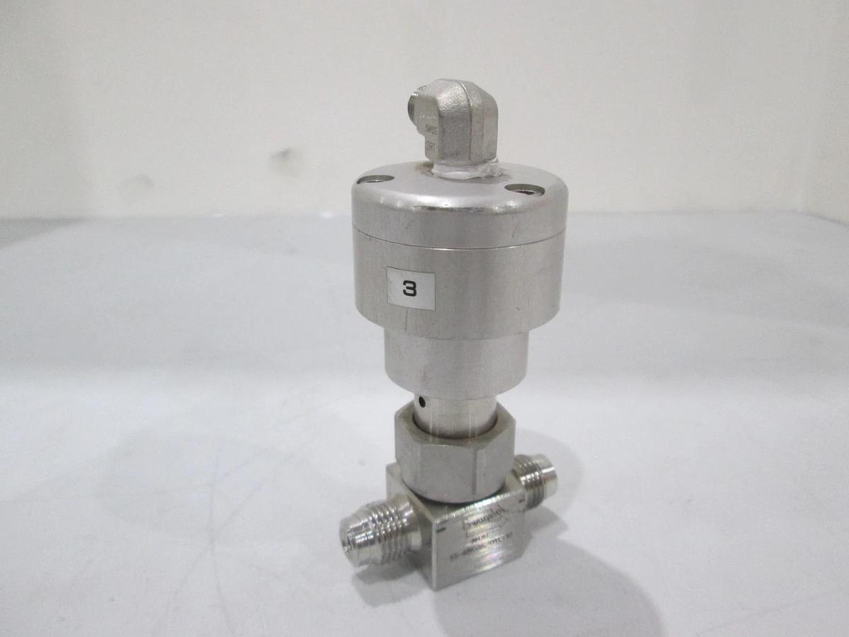 Used Nupro, SS-4BK-VCRWL-1O, Pneumatic Valve, Used