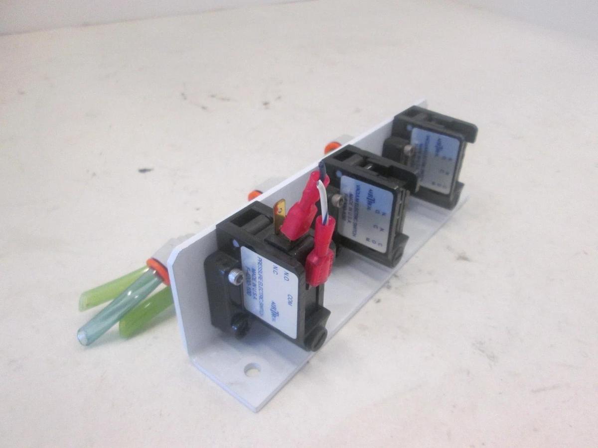 Used Airtrol, F-4300-X30, Vacuum Electric Switch Assy, Used