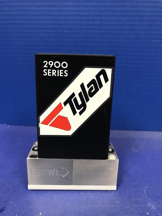 Used Tylan DFC 2979N MFC Mass Flow Controller 1 SLPM, N2, Block Mount, Used