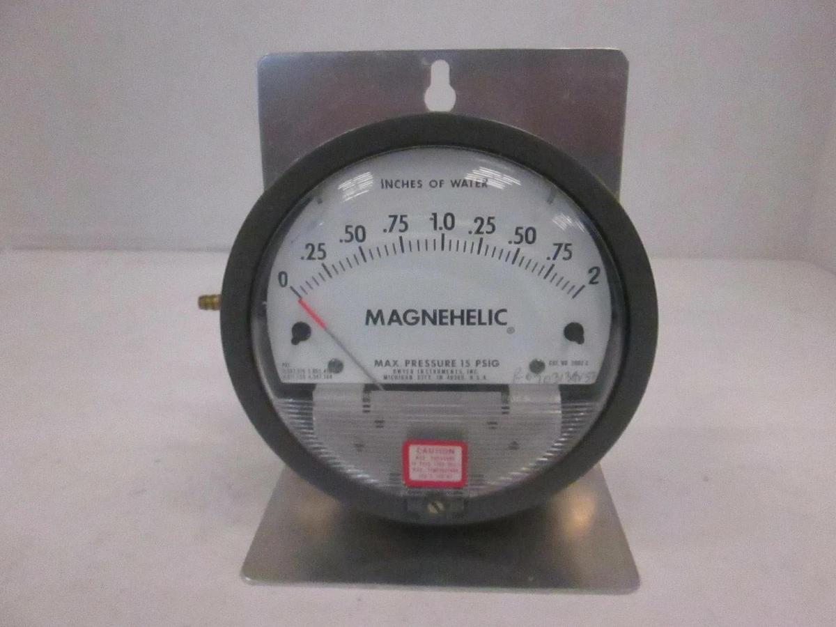 Used Magnehelic 2002 C Water Gauge, 0-2 Inches, Used