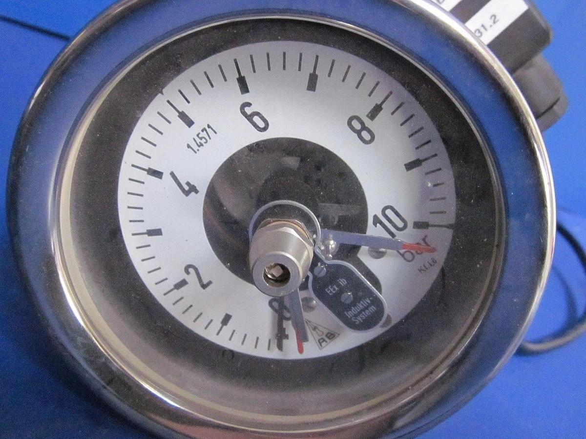 Used Indirect Limit Switch Type I 12 w/ Inductive Contacts (Manometer), 0-10 Bar Used