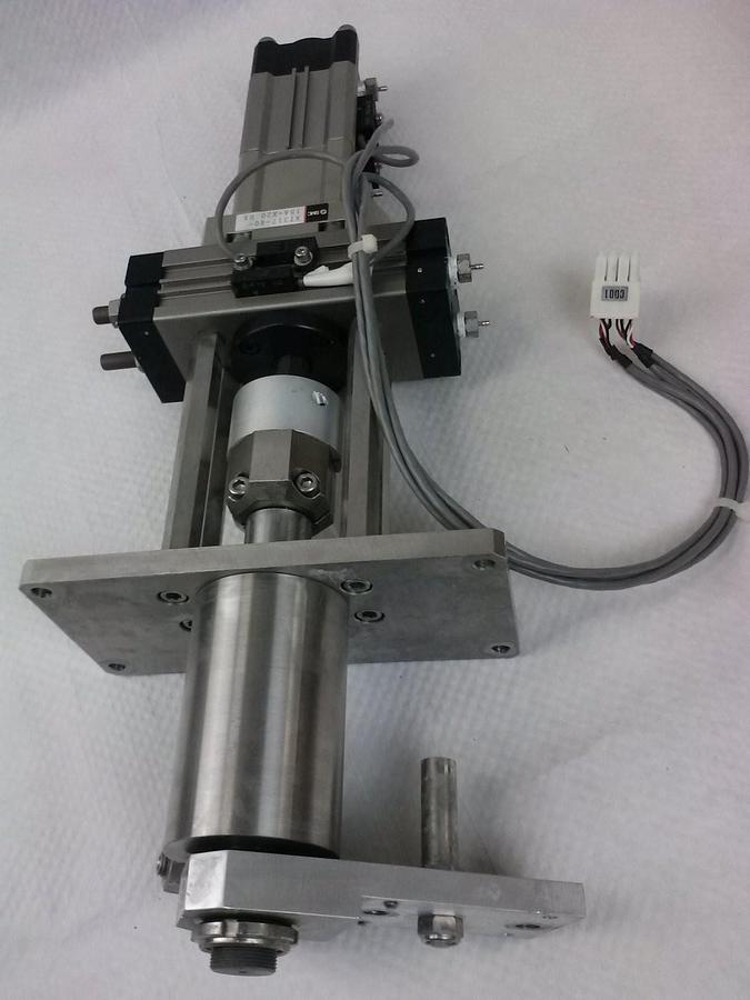 Used TEL Tokyo Electron SMC XT317 Process Door Pneumatic Rotary Actuator, Used