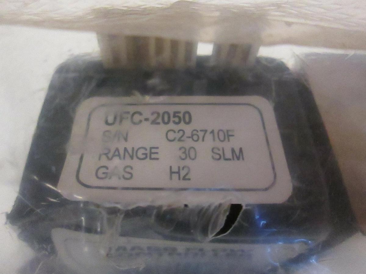 Used Unit UFC-2050 Mass Flow Controller MFC, H2, 30 SLM, 1/2" Male