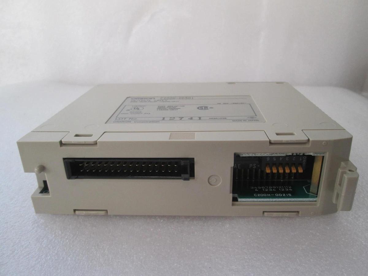 Omron, C200H-0D501, Output Module, New