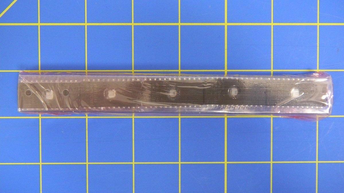Used Fairchild NMC27C16BQ-200 CMOS, EPROM, Encapsulation, Lots of 5, New