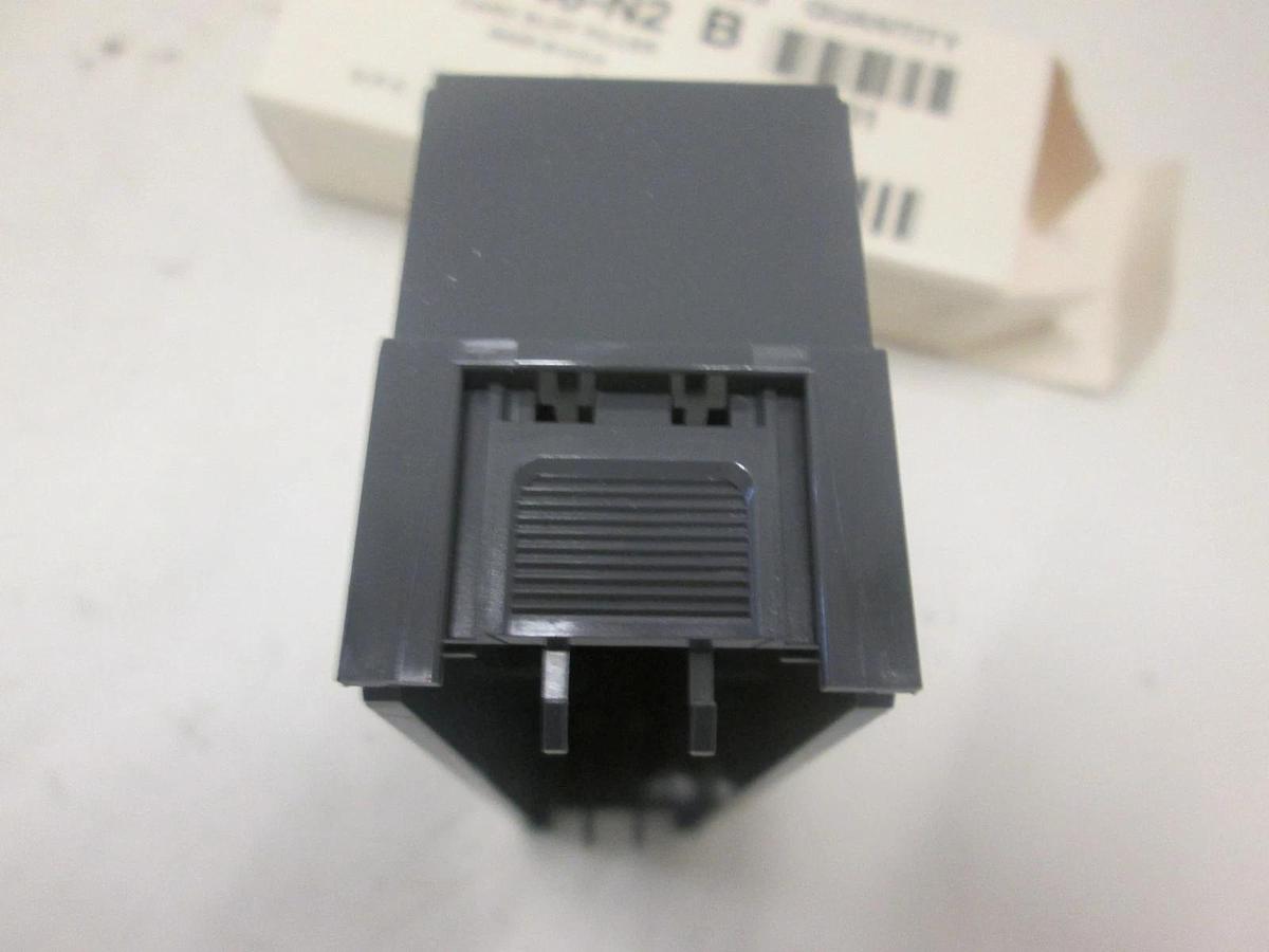Allen Bradley, 1746-N2 V, PLC SLOT FILLER MODULAR CARD, New